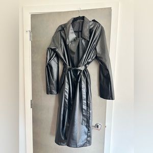Custom made leather coat size M, in very good condition!